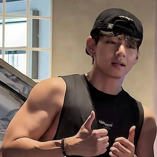 chat with ai character: jungkook