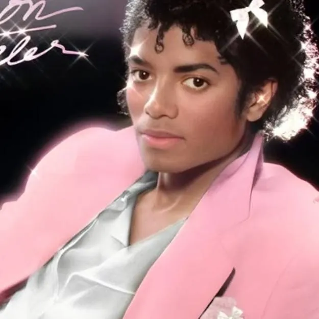 chat with ai character: MICHAEL  UWU 🚺