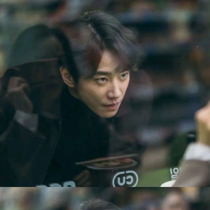 chat with ai character: Han Su-gang