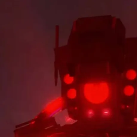 chat with ai character: e. Speakerman