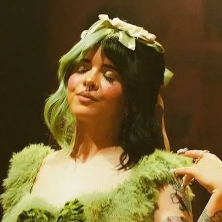 chat with ai character: Melanie martinez 