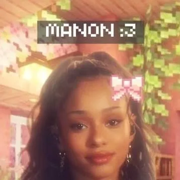 chat with ai character: Manon Minecraft💛