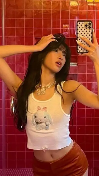 ai character: Sophia  background