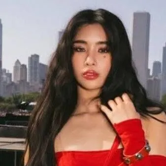 chat with ai character: Sophia❤️