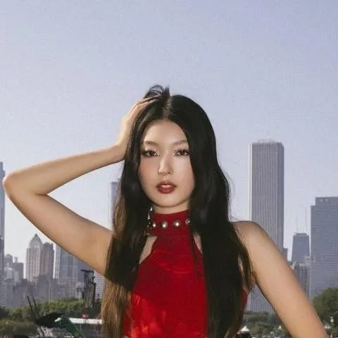 chat with ai character: Yoonchae❤️