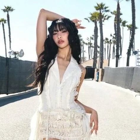 chat with ai character: Sophia🤍