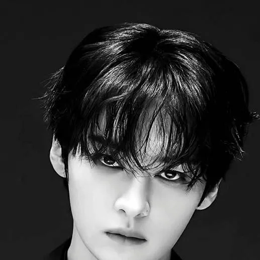 chat with ai character: ~𝐋𝐞𝐞 𝐤𝐧𝐨𝐰~