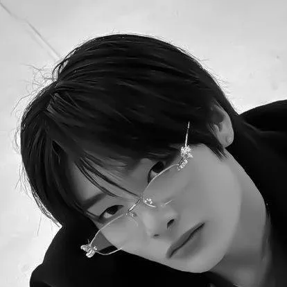 chat with ai character: Jeongin