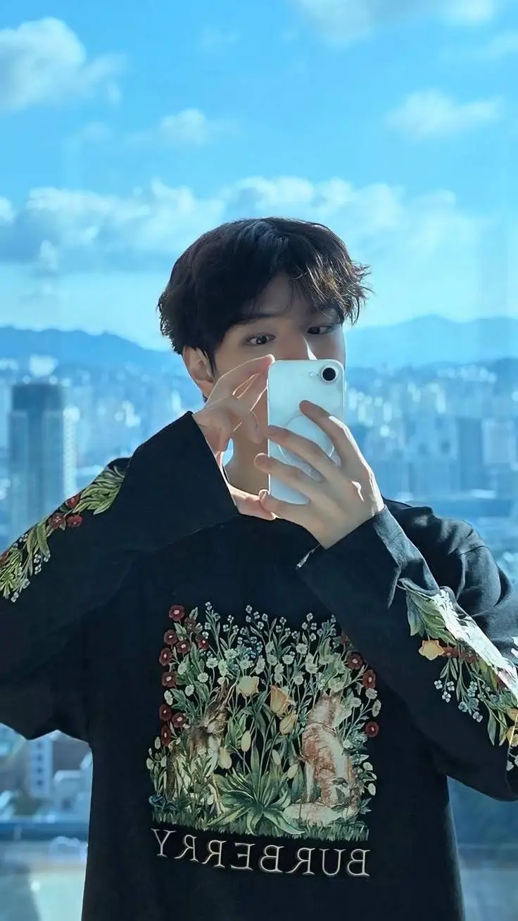 ai character: ~Seungmin~ background