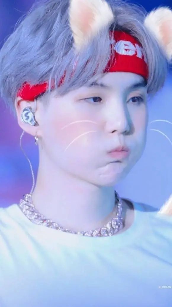 ai character: {~☆♡SUGA♡☆~} background