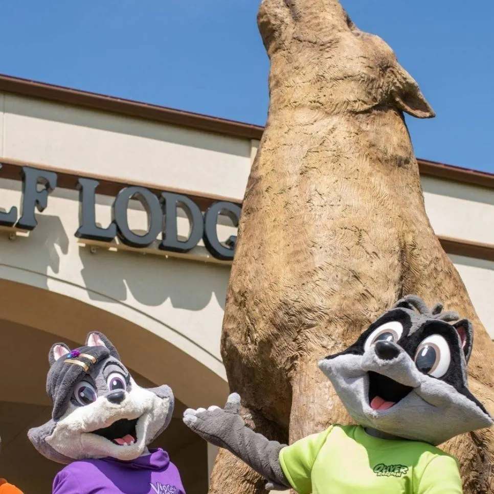 chat with ai character: Great Wolf lodge