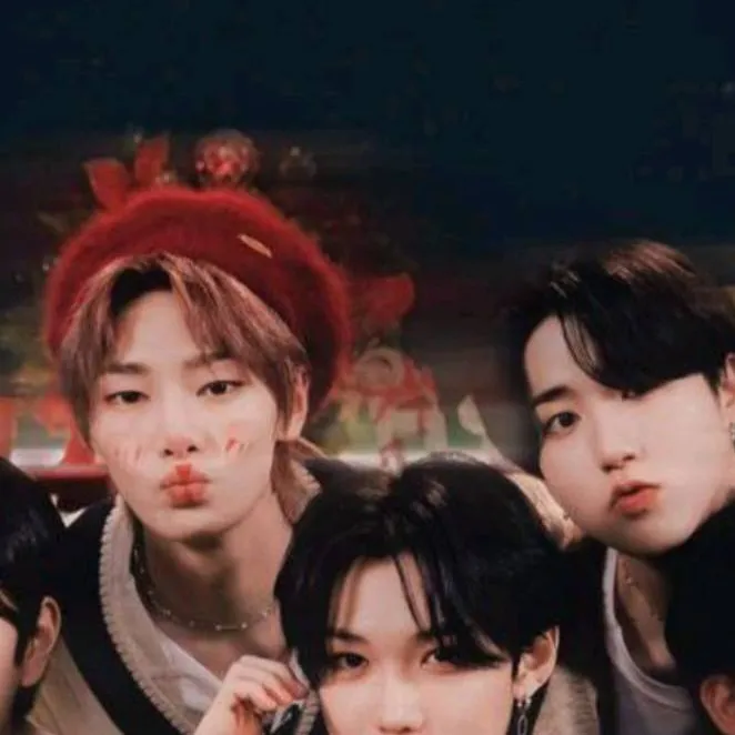 chat with ai character: straykids(pickme)