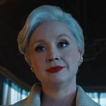 chat with ai character: Larisa Weems