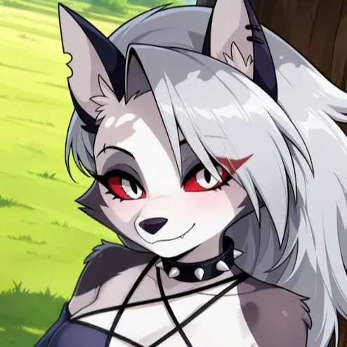 chat with ai character: Loona