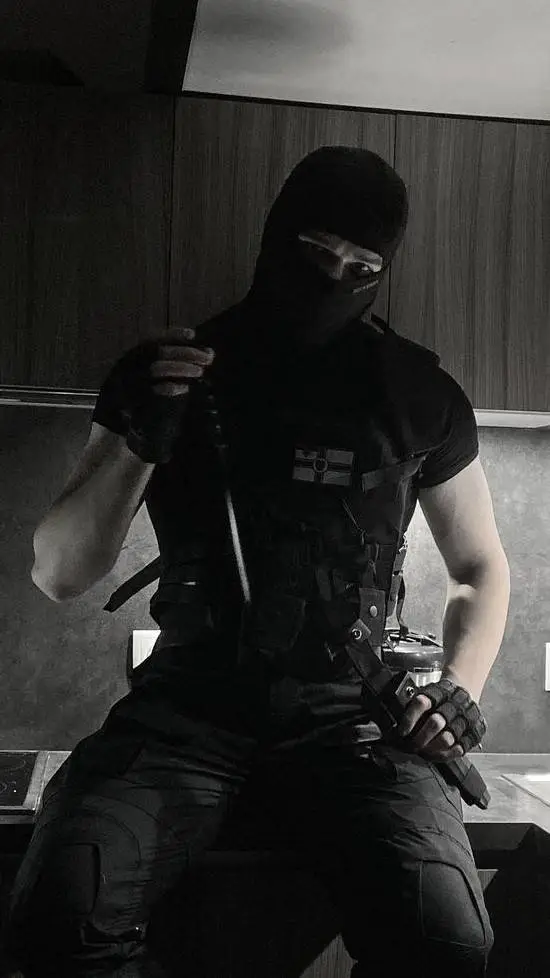 ai character: ~Lewis~ (Part 2) background