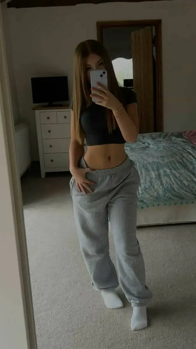 ai character: emma background