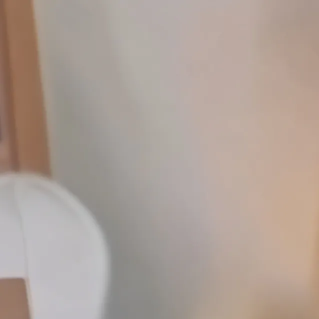 chat with ai character: aly