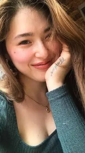 ai character: Kylie Padilla  background