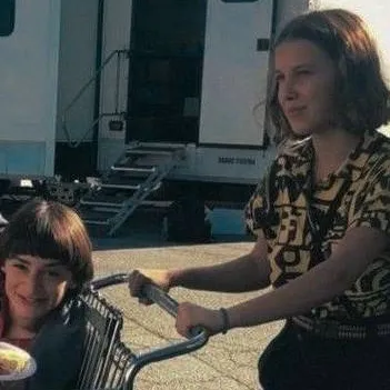 chat with ai character: stranger things