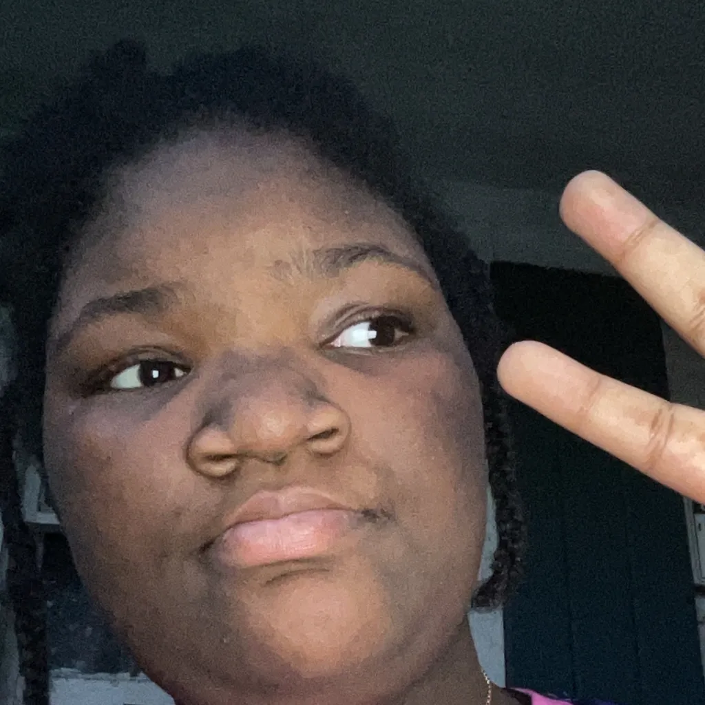 chat with ai character: Ajyana Cole 2❶
