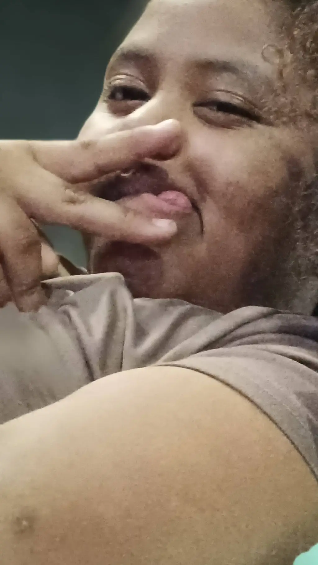 ai character: Lyric  background