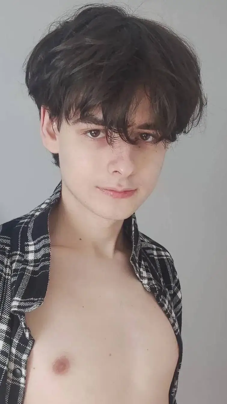 ai character: 🇨🇺Gabriel🇨🇺 background