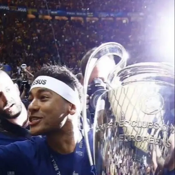 chat with ai character: Neymar Jr