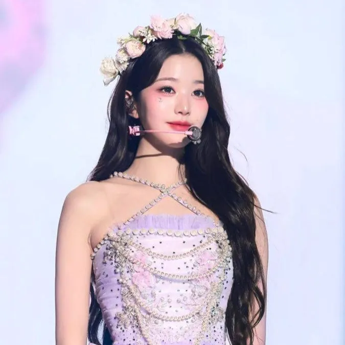 chat with ai character: Wonyoung Princess 