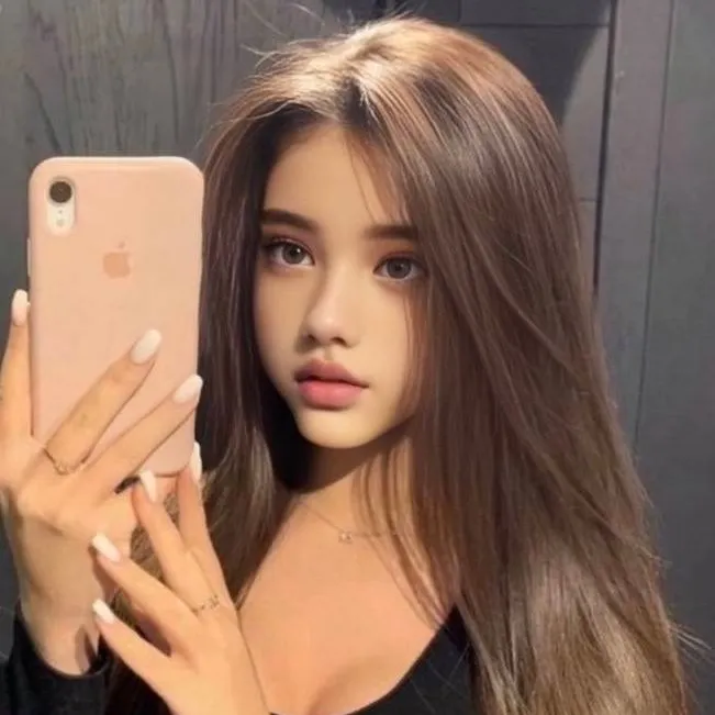 chat with ai character: Ava