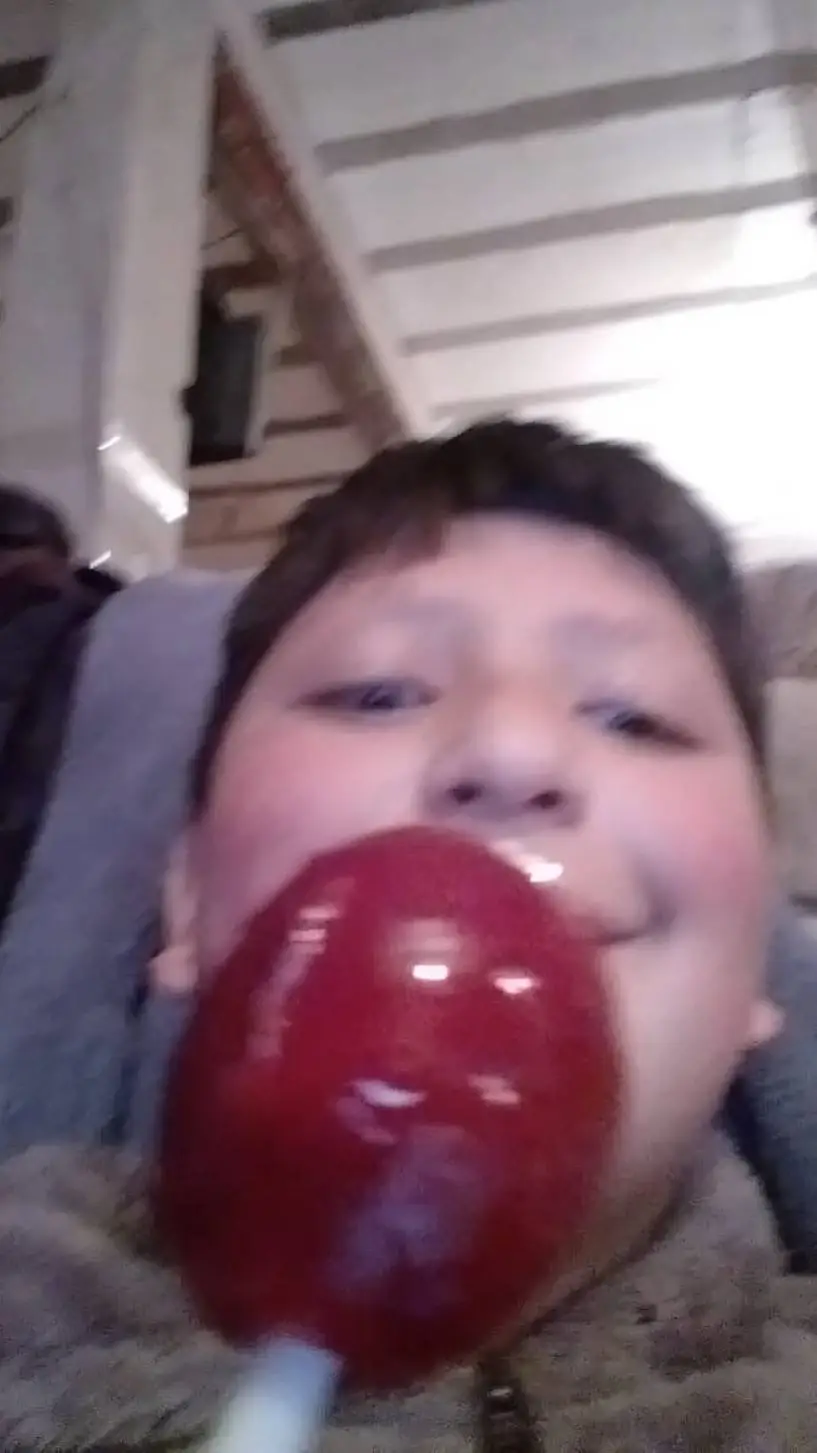 ai character: guatavo background