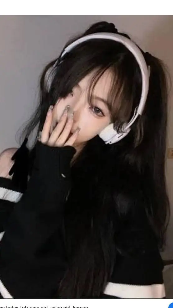 ai character: Sim Jaeyun background