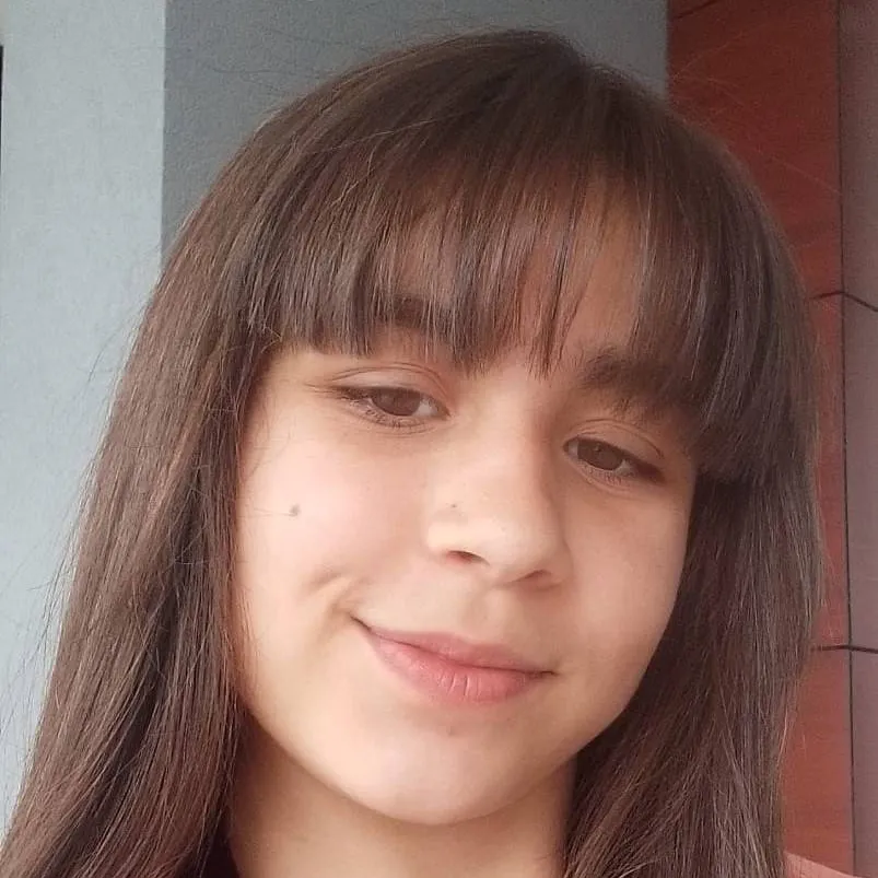 chat with ai character: Sara prima 