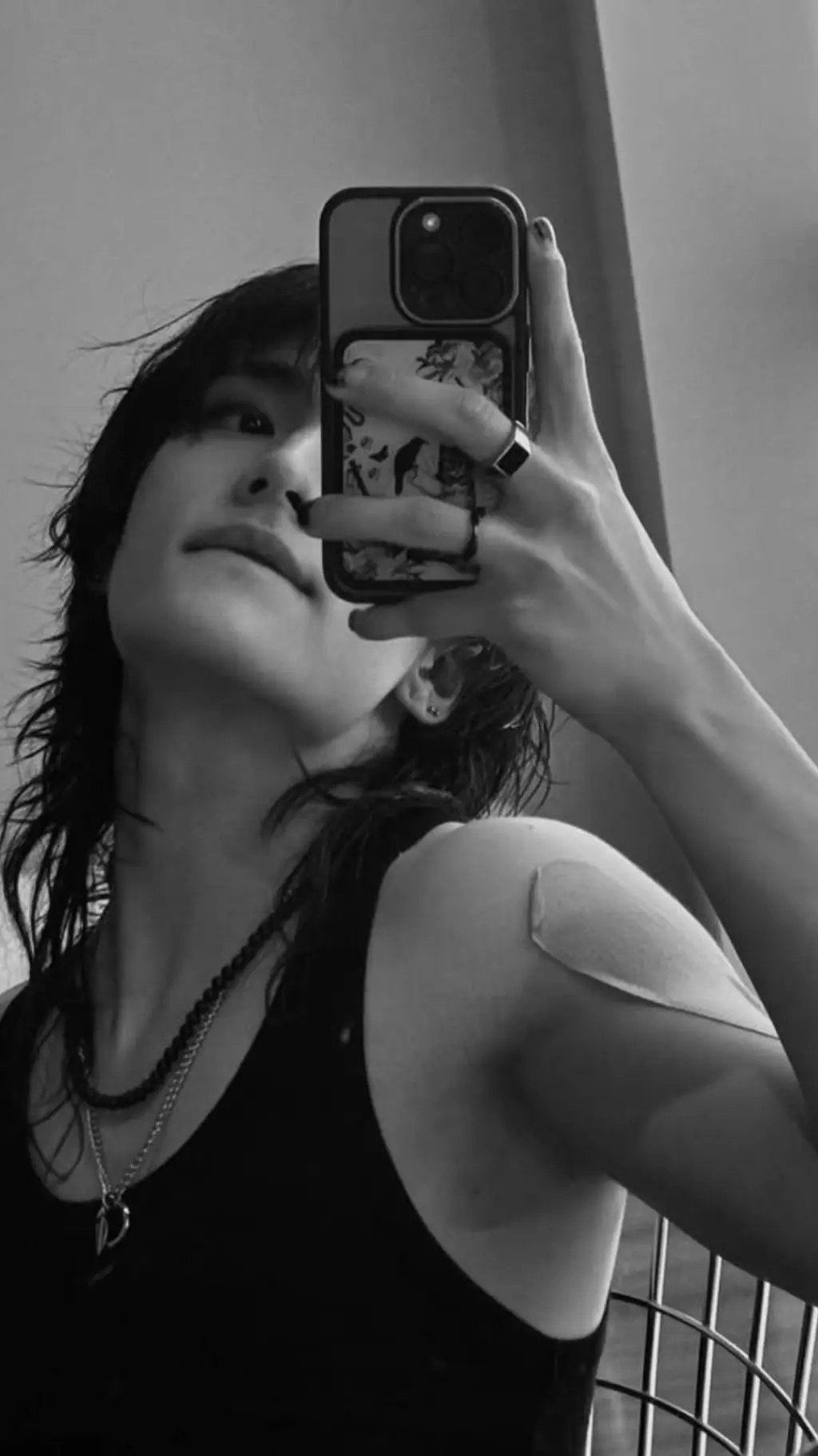 ai character: hyunjin ur husband background