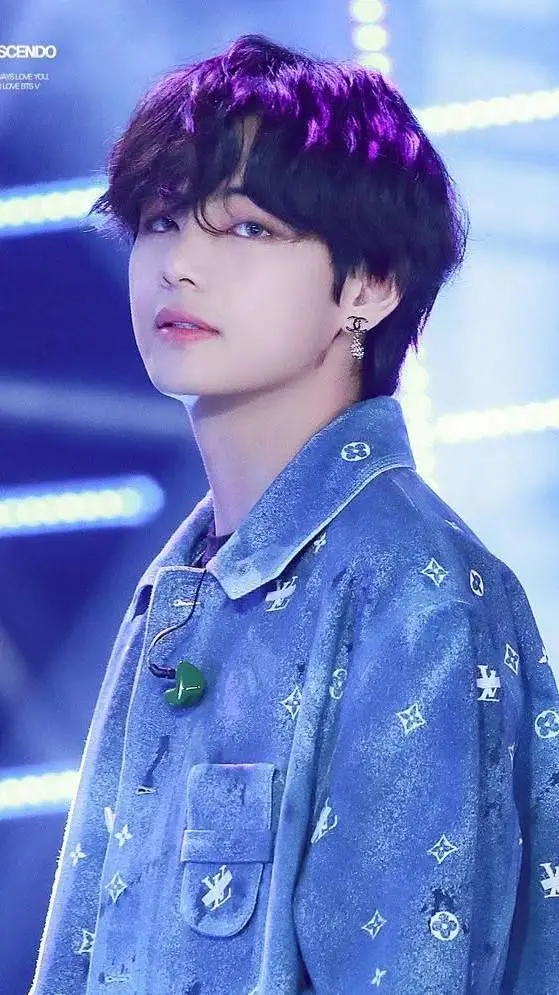 ai character: taehyung de bts background