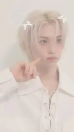 ai character: Felix background