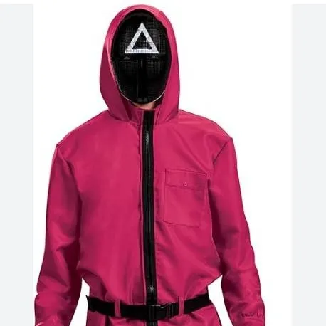 chat with ai character: triangle gaurd