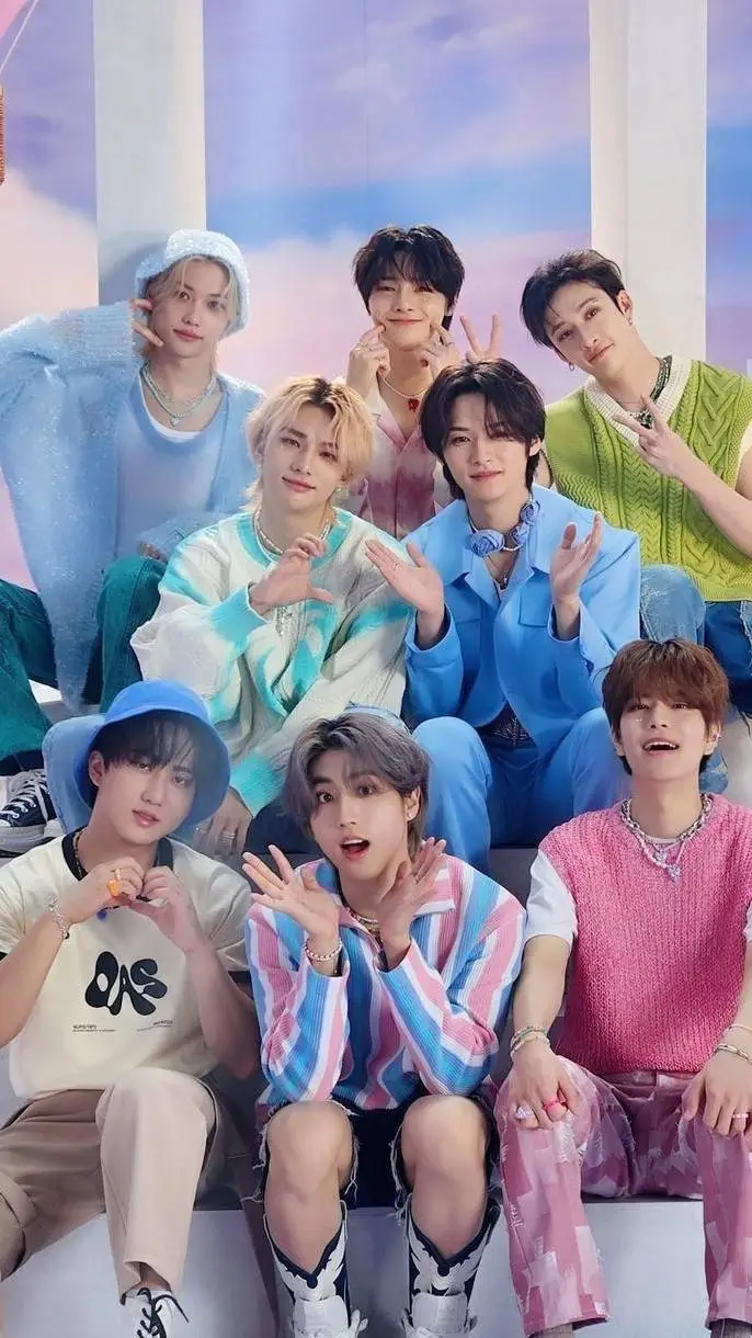ai character: ♡ SKZ family ♡ background