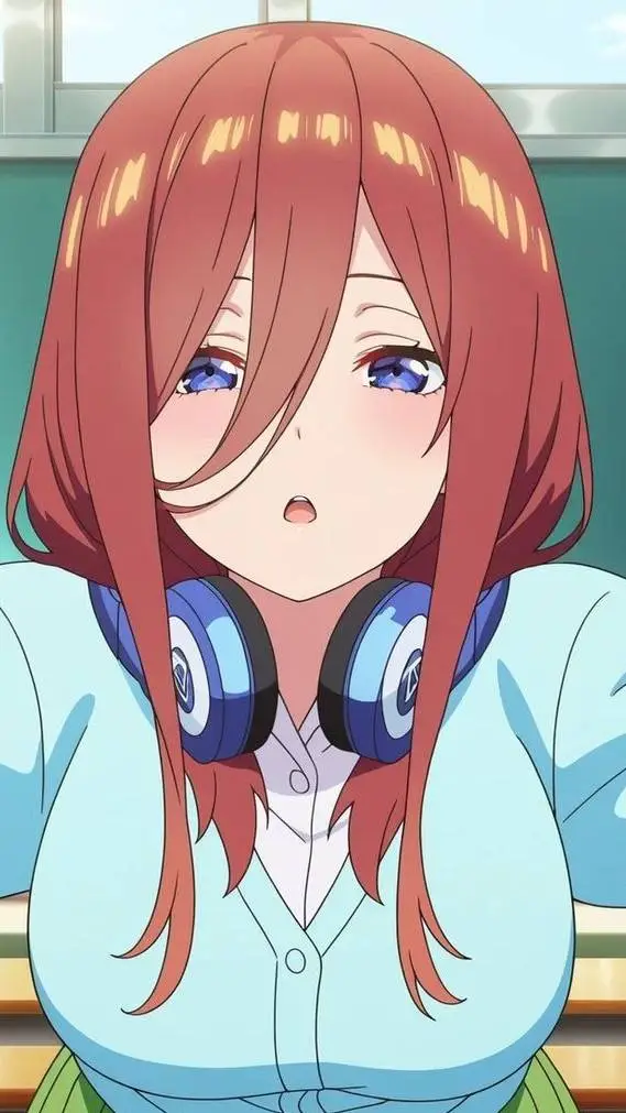 Talkie AI - Chat with Miku Nakano 