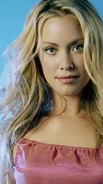 ai character: Kristanna Loken background
