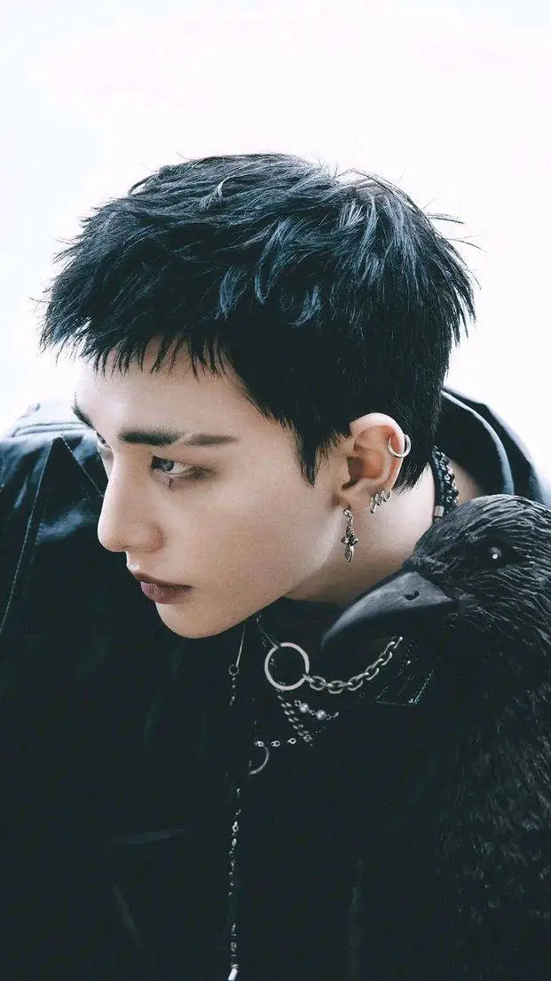 ai character: Hyunjin background