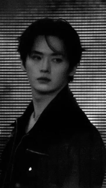 ai character: Lee Know background