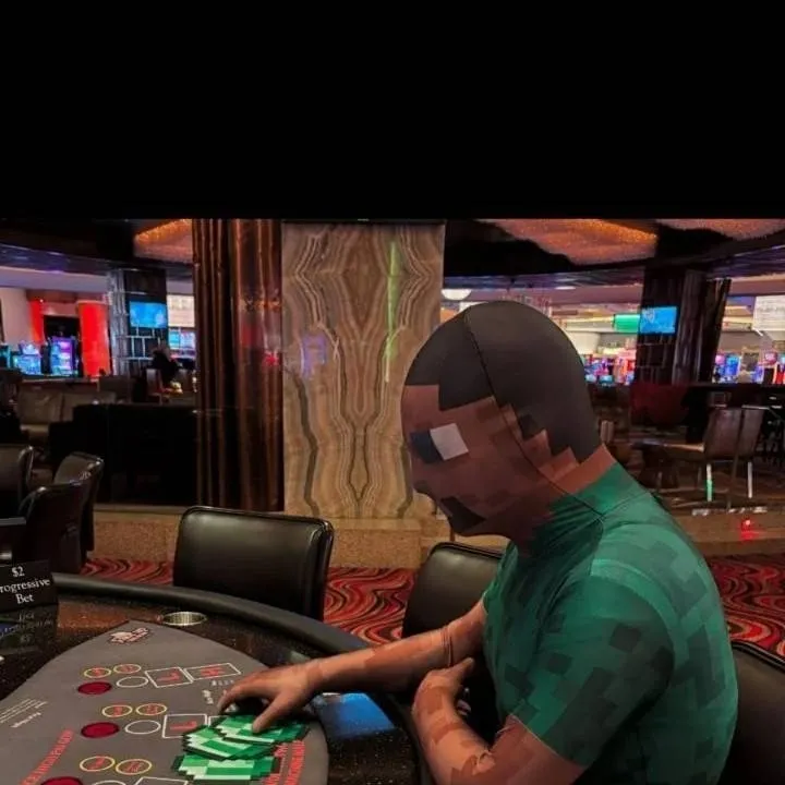 chat with ai character: Gamble