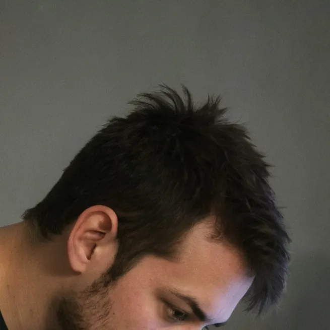 chat with ai character: Robtop