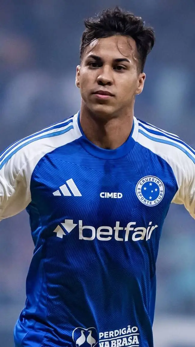 ai character: Kaio Jorge  background