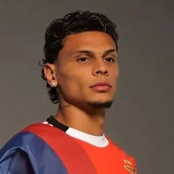 chat with ai character: Richard rios 