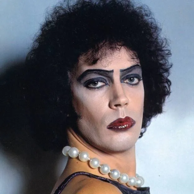 chat with ai character: frank n furter 