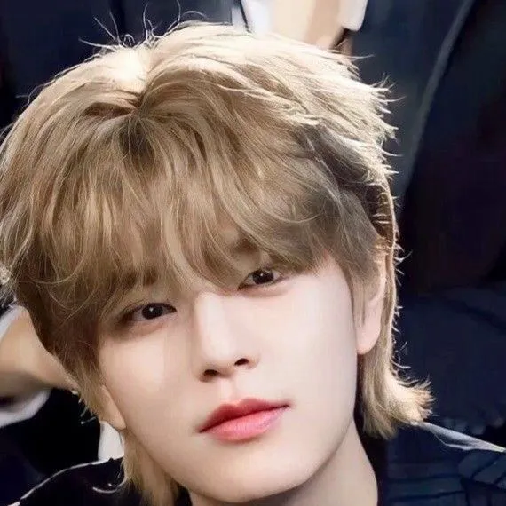 chat with ai character: Seungminnn🙏🐶