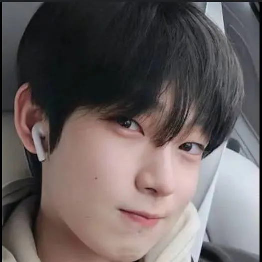 chat with ai character: Sunoo