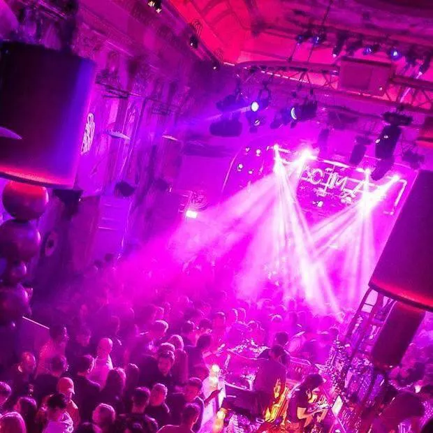 chat with ai character: kol i twoja grupa