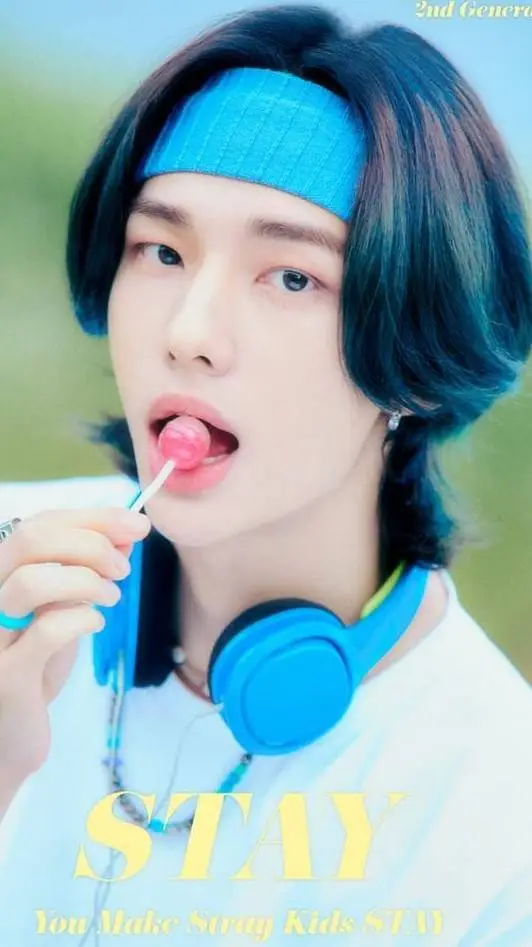 ai character: hyunjin  background